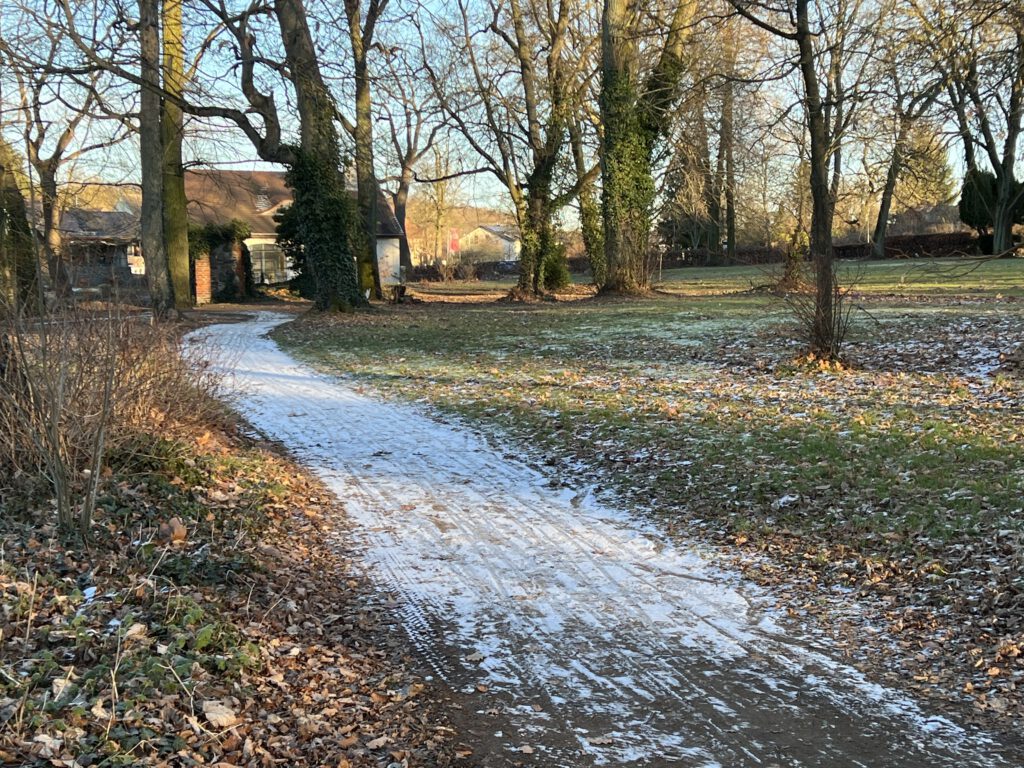 Parkanlage von Nennhausen im Winter