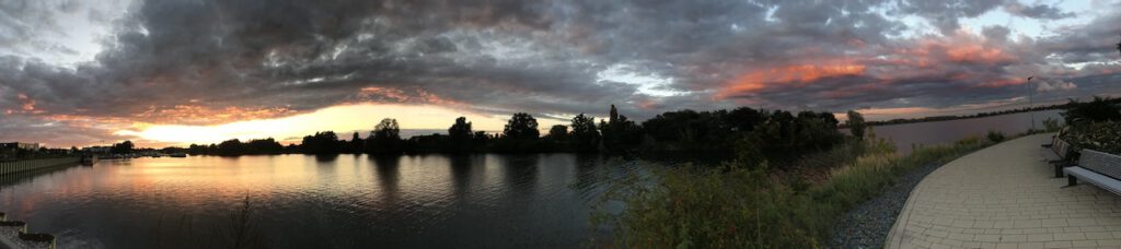 Panorama vom Großen Zernsee in Werder am Abend