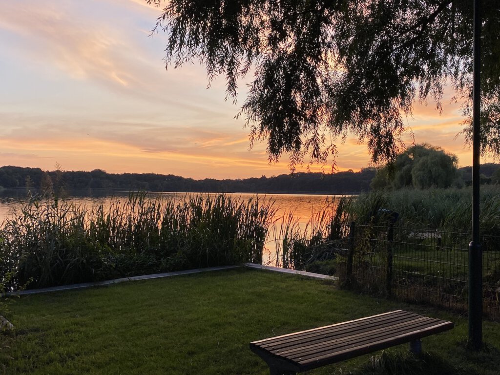 Sonnenuntergang über dem Crivitzer See in Crivitz (Mecklenburg)