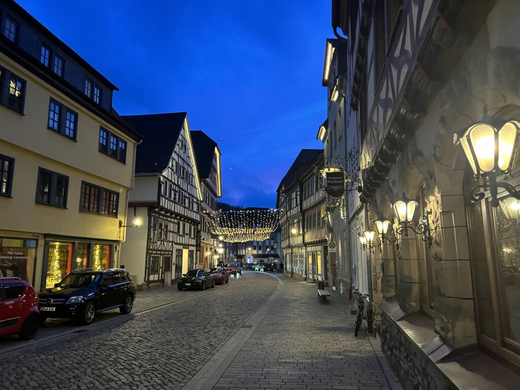 Blick in die Weidebrunner Gasse Schmalkalden in der Weihnachtszeit