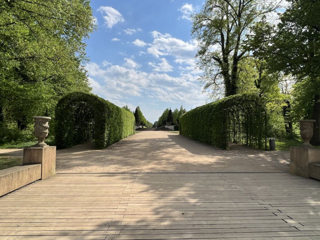 Hauptallee im Lustgarten von Schloss Rheinsberg