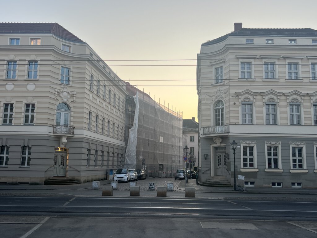 Acht Ecken. Häuserensemble in der Potsdamer Innenstadt