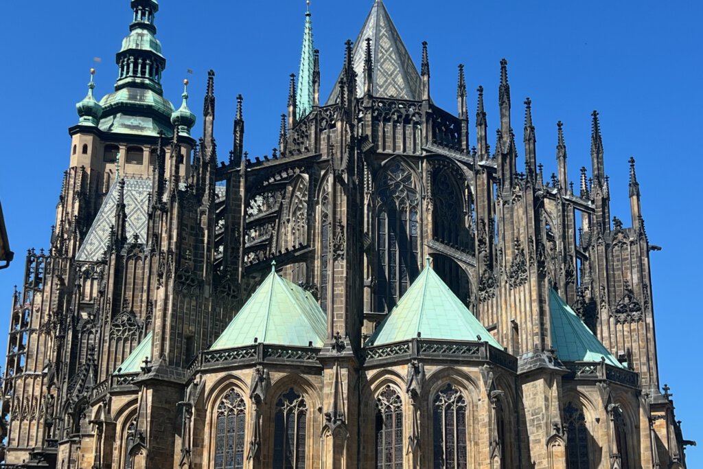 Blick auf die südliche Spitze des Veitsdoms
