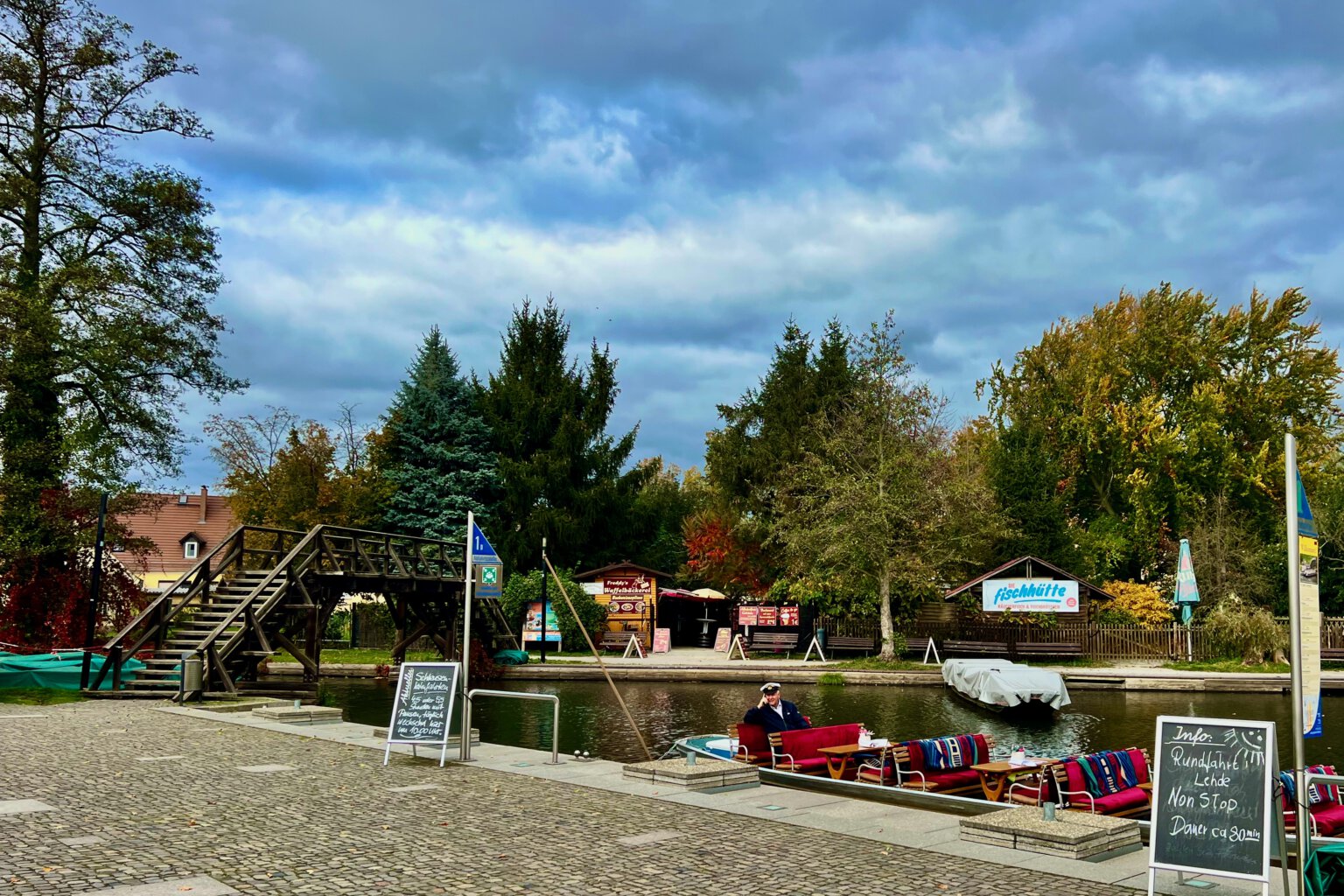 Kahnfahrt, Kanu - oder beides? Ein Tag in Lübbenau im Spreewald IMG_7424