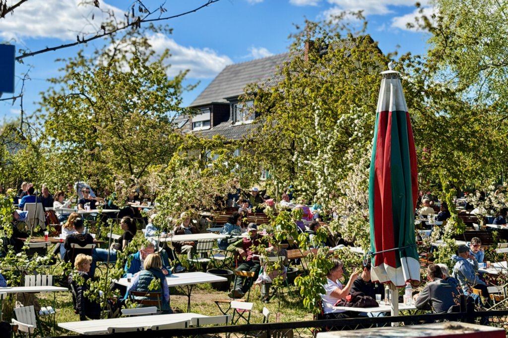 Höfe und Gärten beim Baumblütenfest in Werder – abseits des großen Trubels wird es ruhiger und persönlicher