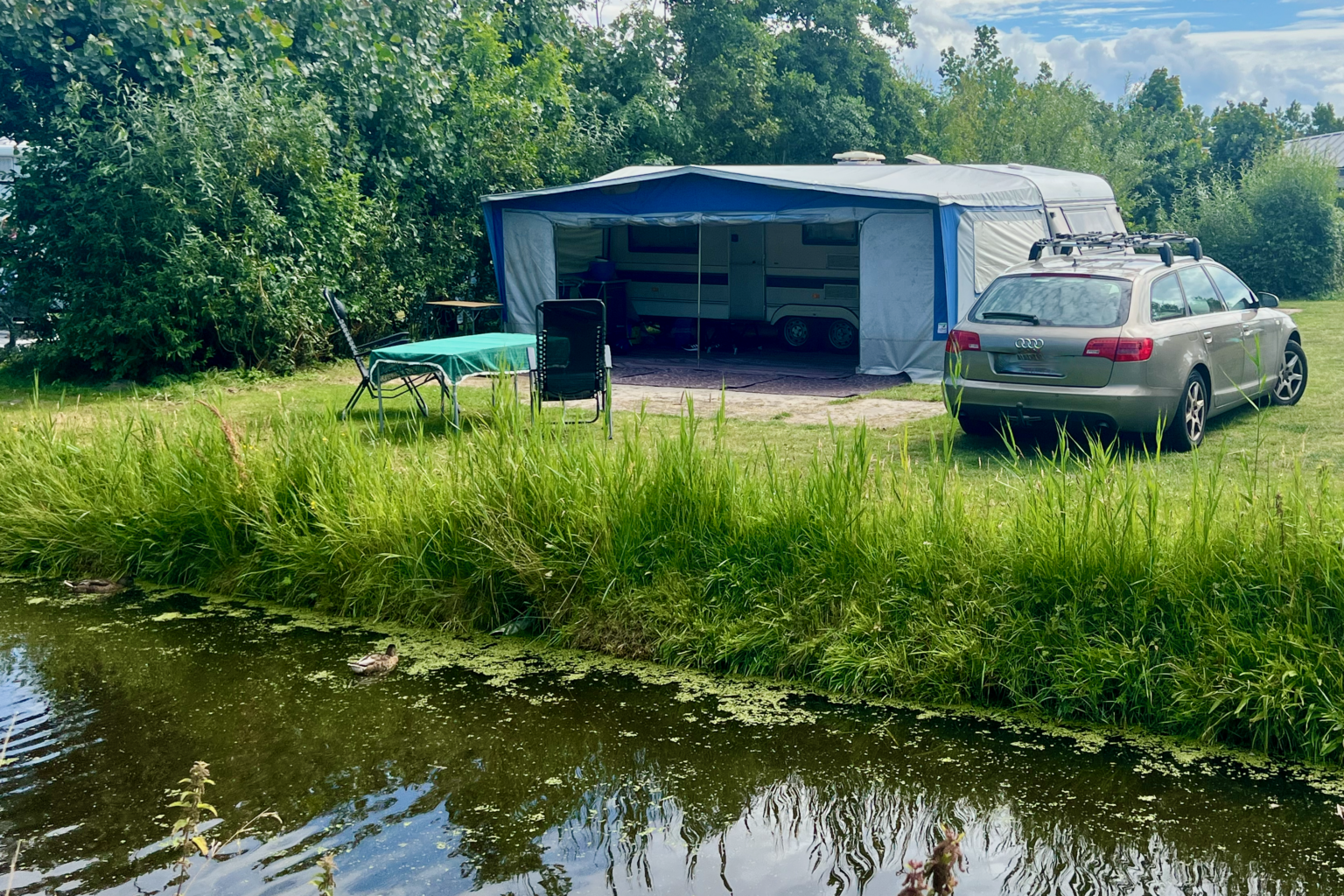 Unterwegs im Wohnwagen: Urlaub auf Rädern Wohnwagen - 1 (2)